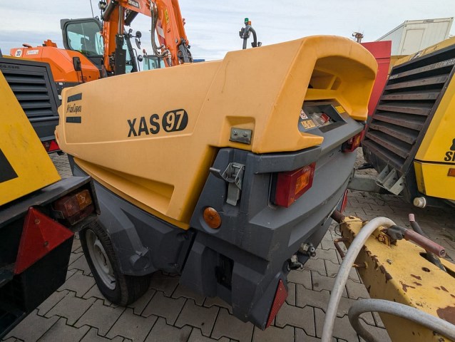 WhatsApp Image 2025-11-21 at 11.55.00 (3)